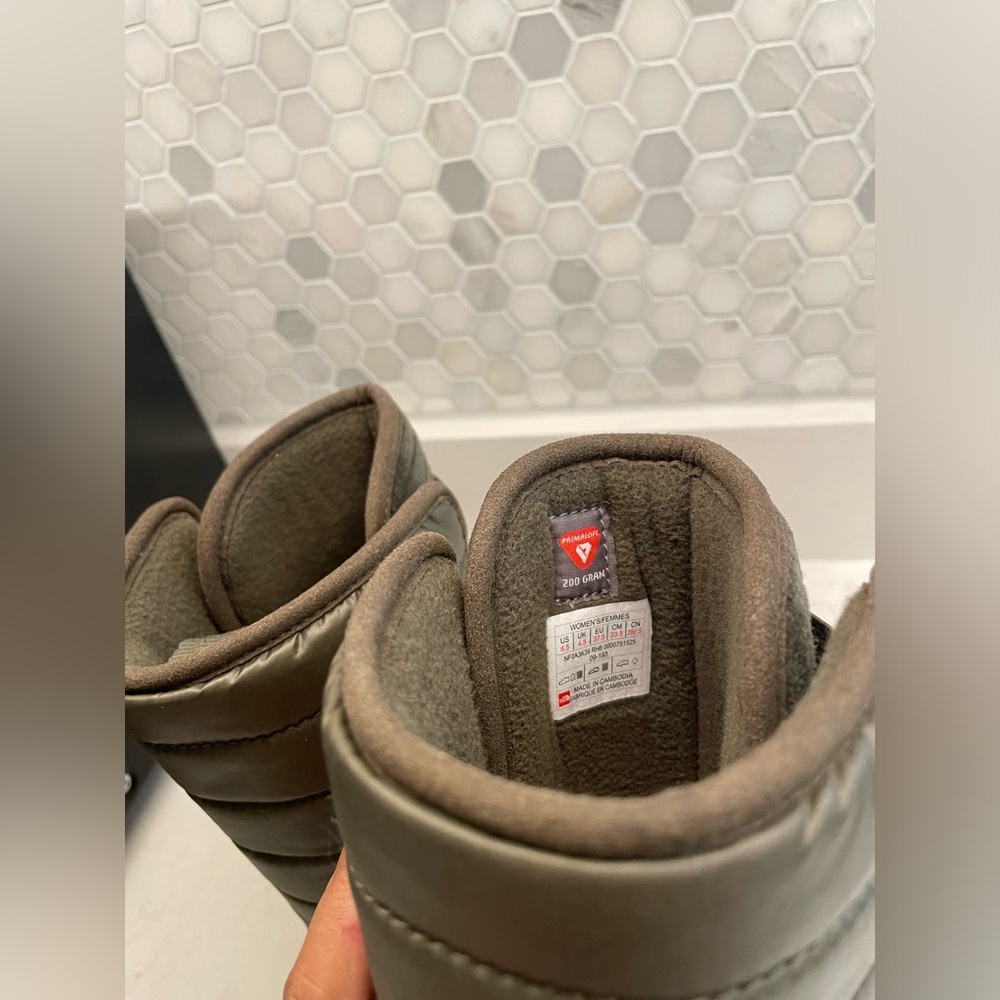 The North Face Green Winter Boots Women’s size 6.5 - Picture 7 of 10